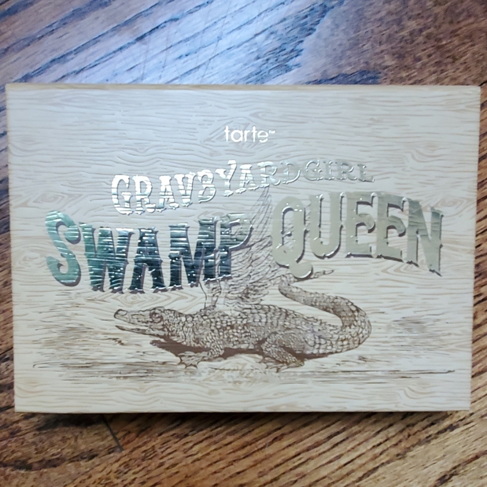 Tarte x Graveyardgirl LE Swamp Queen pallete